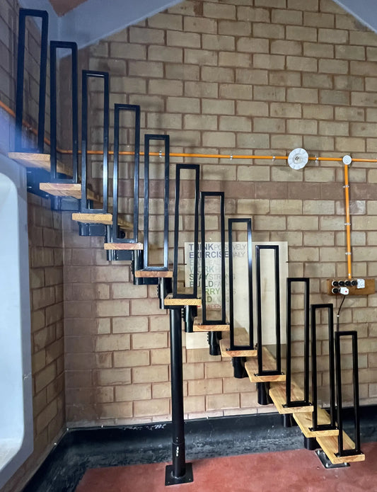 YerU - DIY Modular Staircase